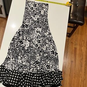 Source Unknown Black and White Floral A-Line Skirt
